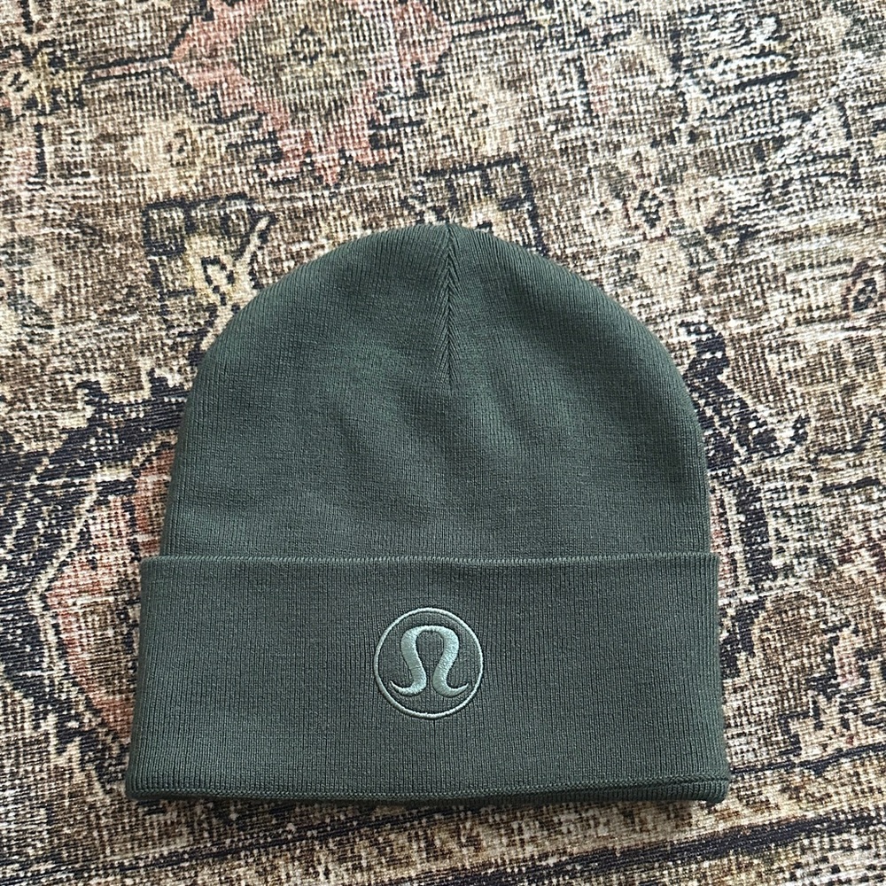 Lululemon toque